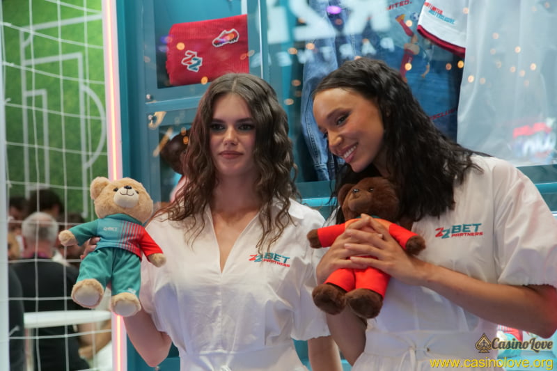 CasinoLove photo 35 from iGB Live London 2026
